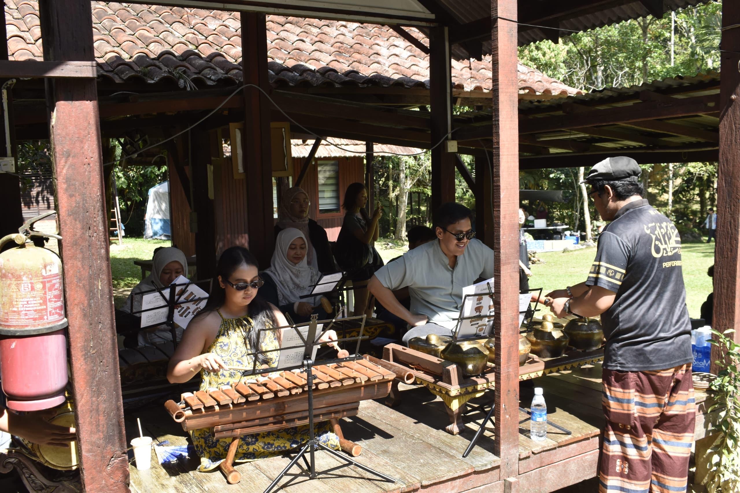 52370cfa-76bc-49ed-8fbc-264c8eadc550